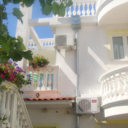 Apartments Vodice Marica Esterno foto