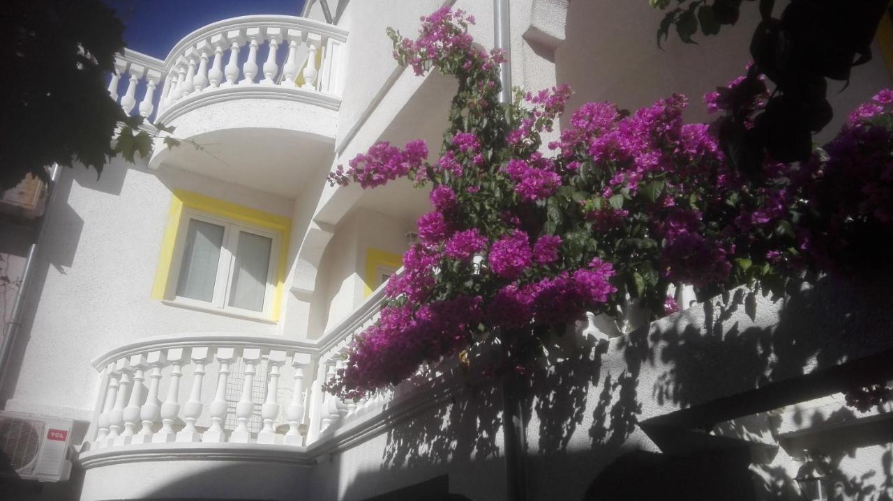 Apartments Vodice Marica Esterno foto