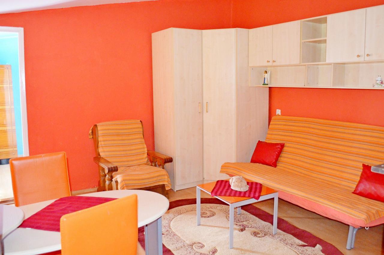 Apartments Vodice Marica Esterno foto